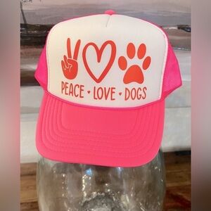 Cute trucker hat for dog lovers OTTO NWT
